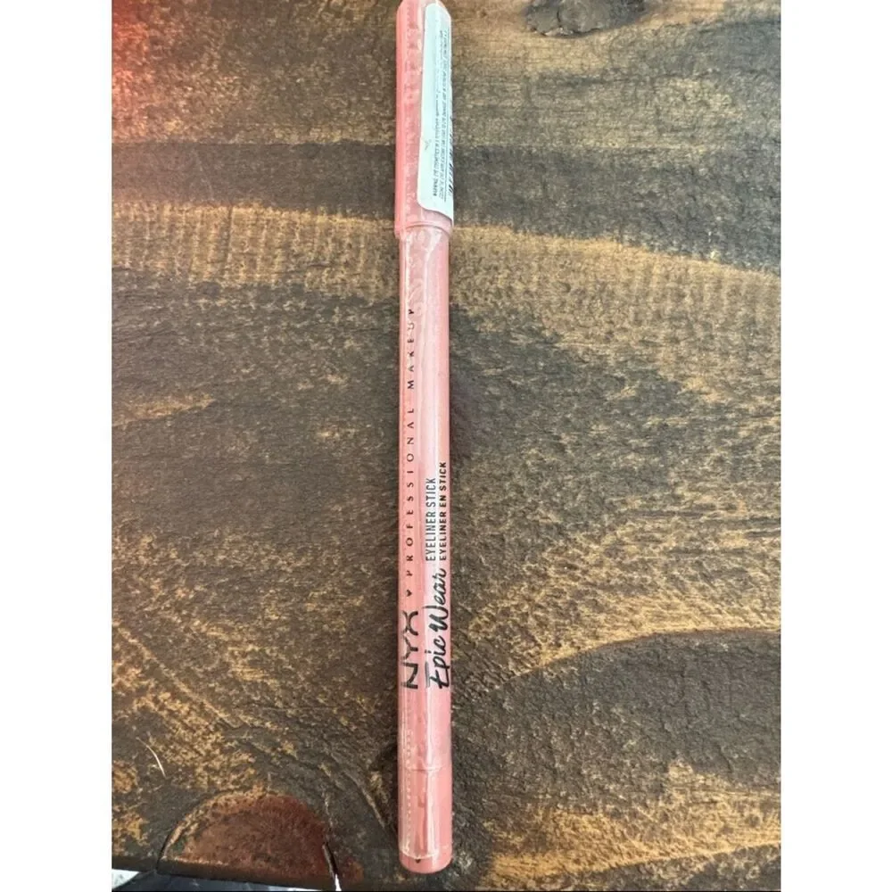 NYX Epic Wear Eyeliner Stick in Dusty Mauve
